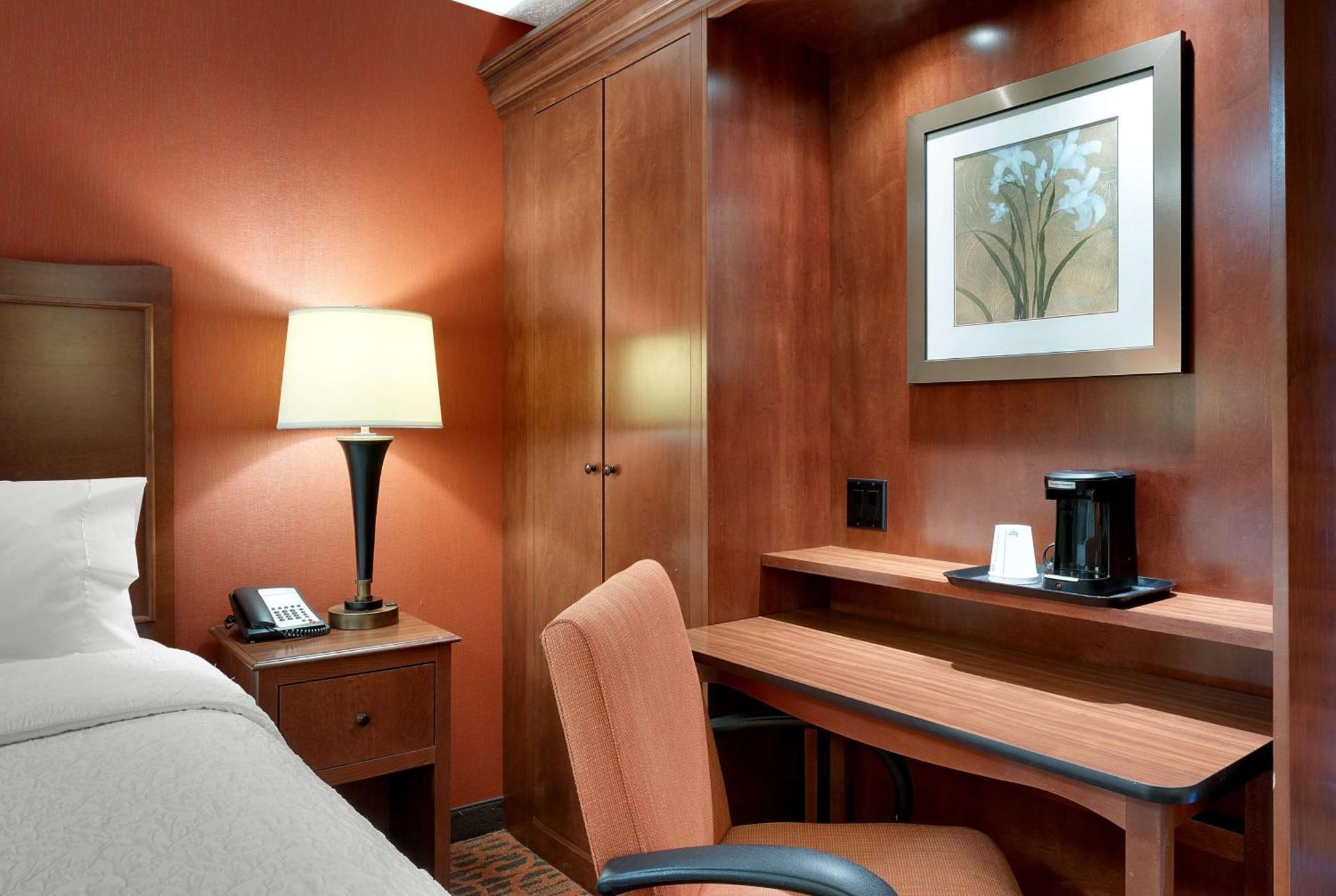 Hampton Inn Salt Lake City/Санди Экстерьер фото