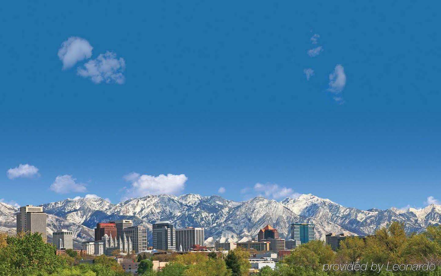 Hampton Inn Salt Lake City/Санди Экстерьер фото